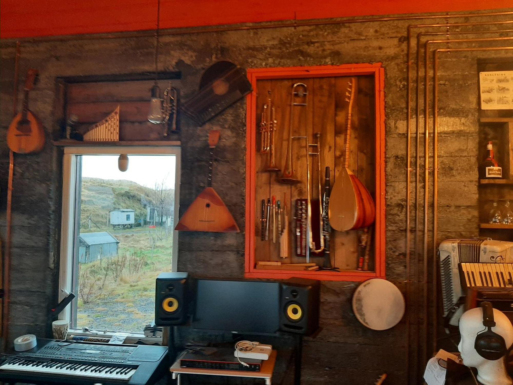 Guesthouse Hólmur Екстериор снимка