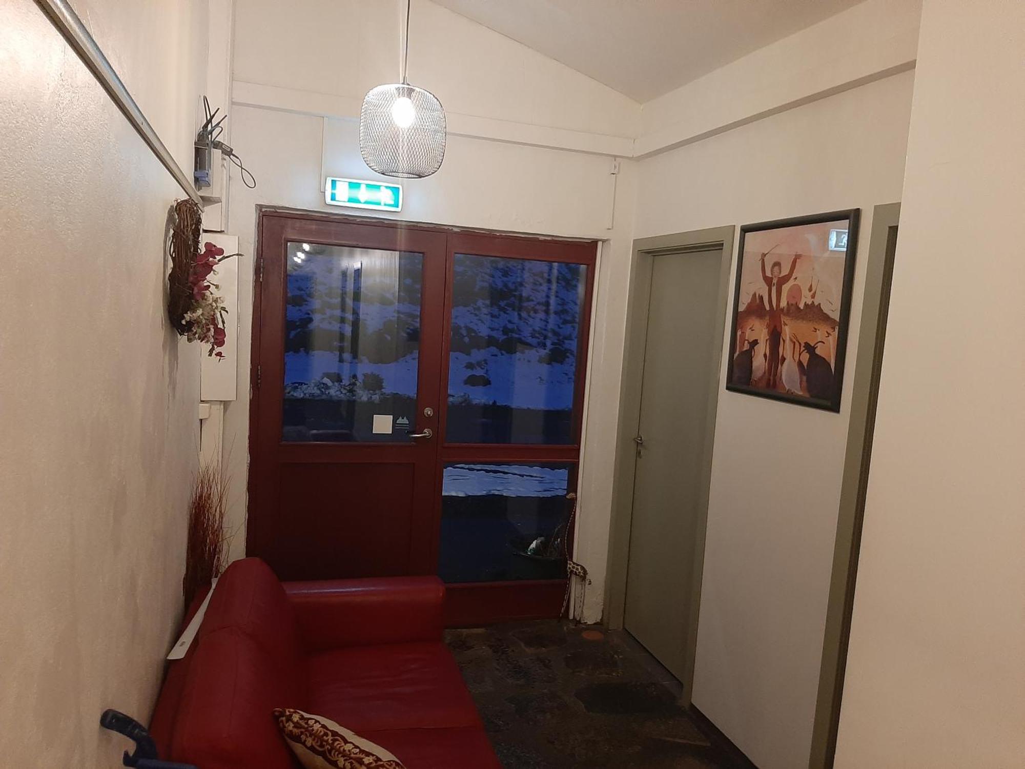 Guesthouse Hólmur Екстериор снимка