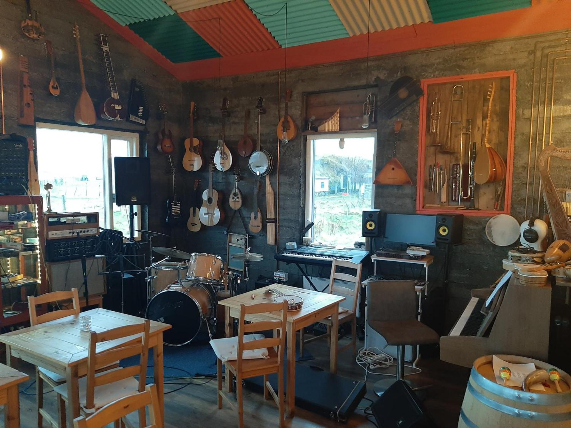 Guesthouse Hólmur Екстериор снимка