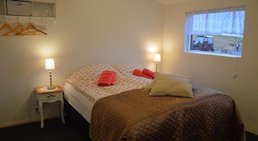 Guesthouse Hólmur Екстериор снимка