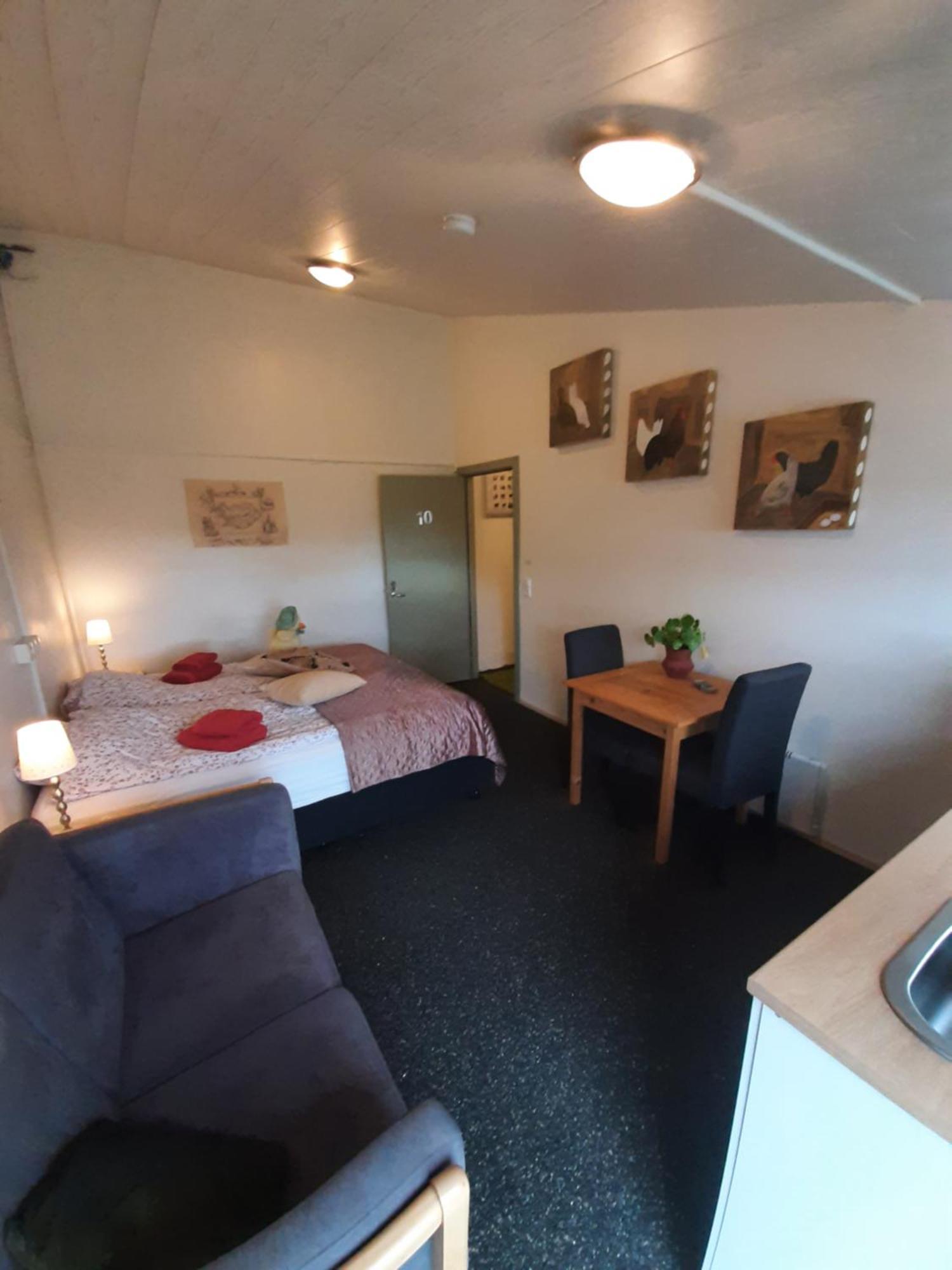 Guesthouse Hólmur Екстериор снимка