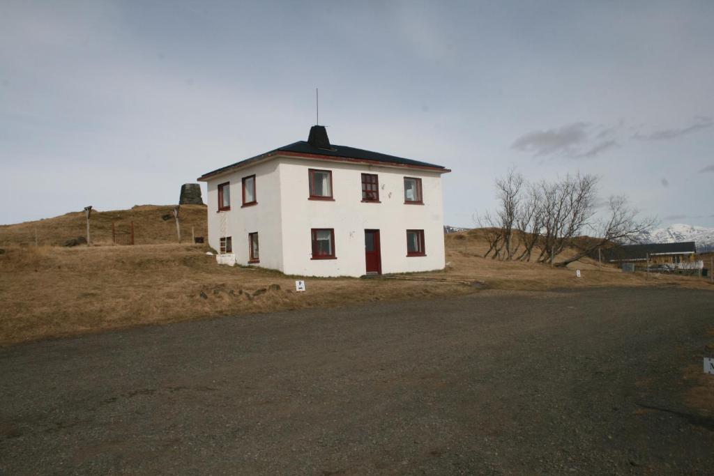 Guesthouse Hólmur Екстериор снимка