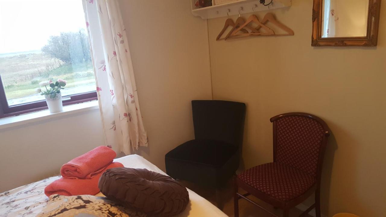 Guesthouse Hólmur Екстериор снимка